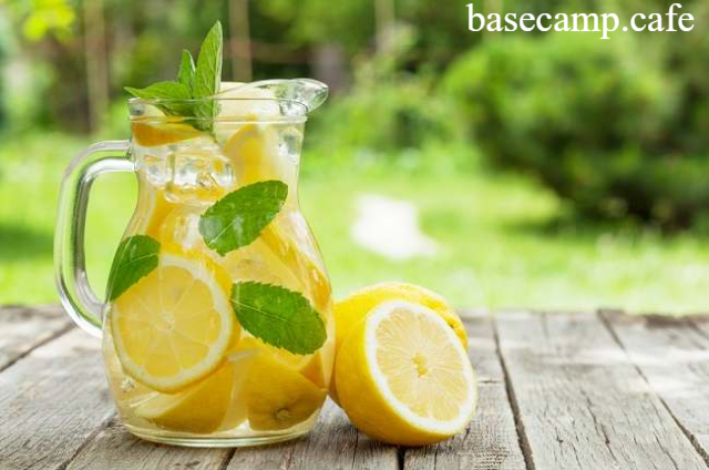 Infused Water Lemon: Segar, Sehat, dan Mudah Dibuat
